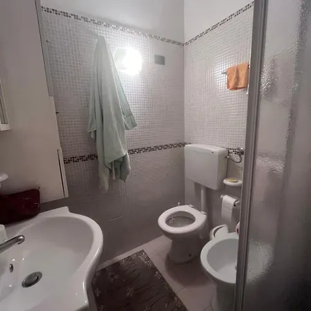 Perla Marina アパート ファーノ