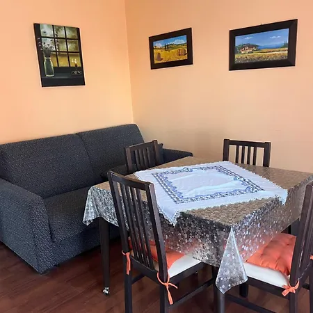 Perla Marina アパート ファーノ